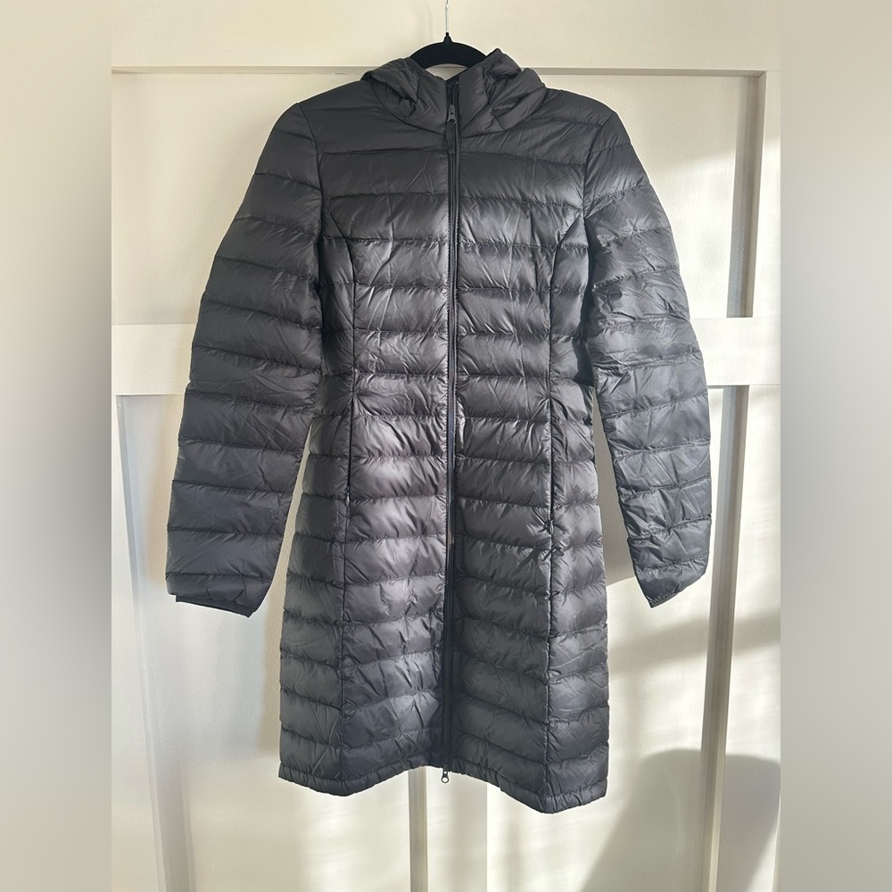 Quince Women's Quilted Hooded Puffer Jacket - Black
